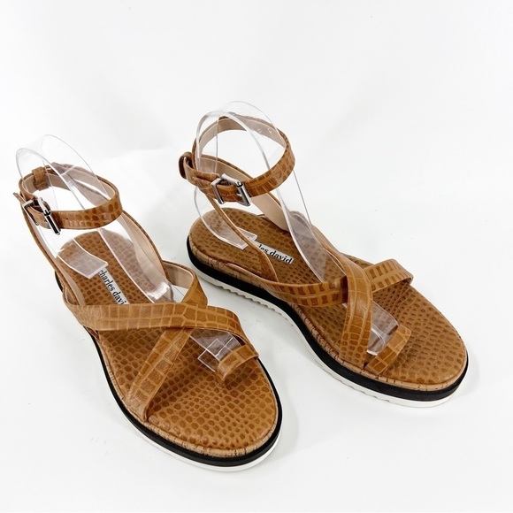 ✅ CHARLES DAVID CHANCE SANDAL BROWN PLATFORM SIZE 6 - Picture 4 of 11